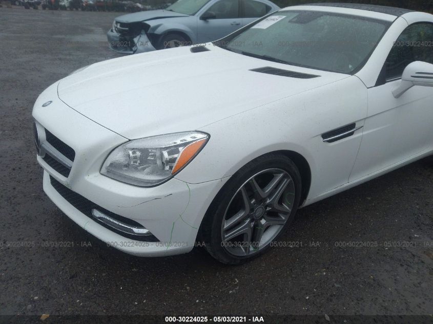 VIN WDDPK4HA2FF103851 2015 Mercedes-Benz SLK-Class,... no.6