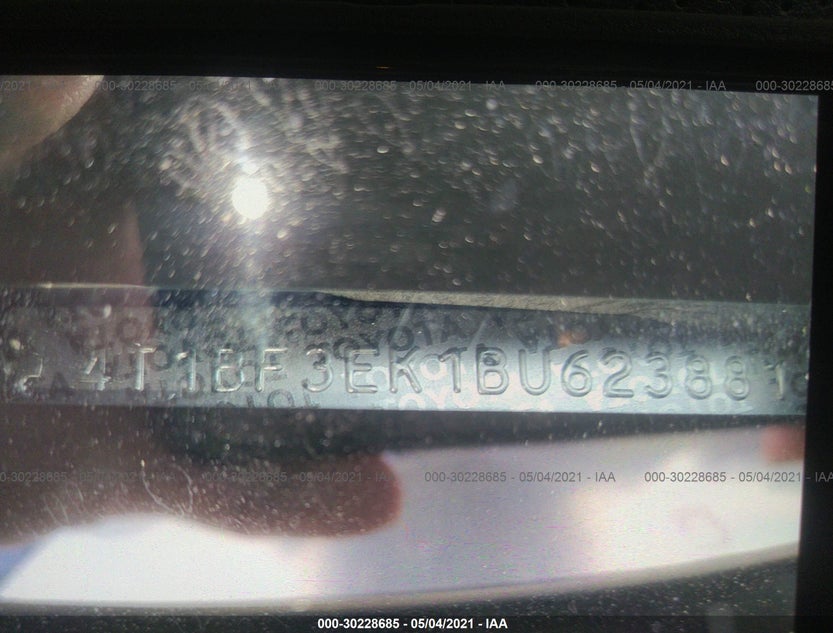 4T1BF3EK1BU623881