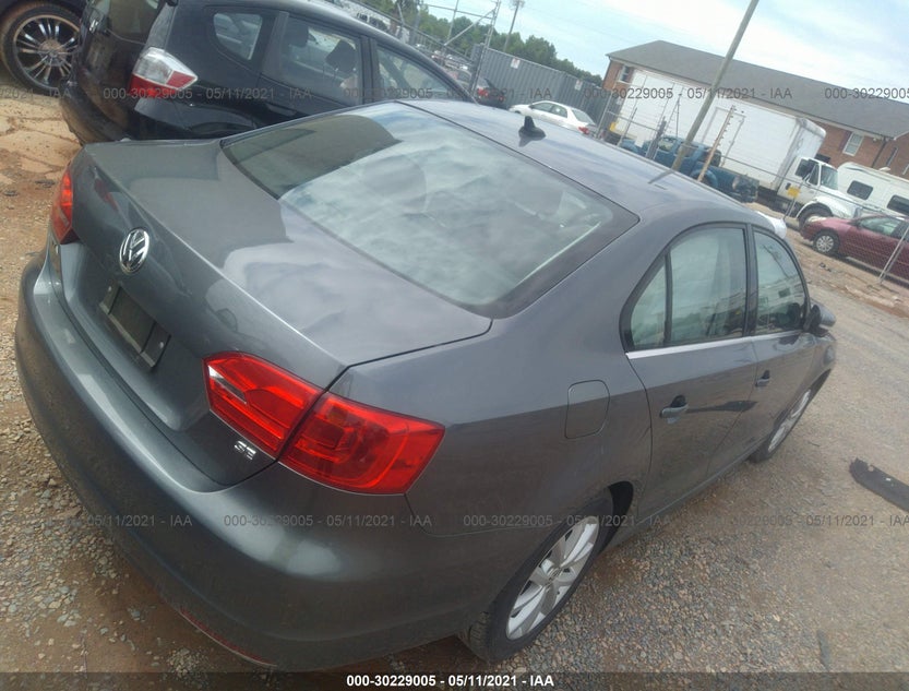 3VWD17AJ9EM402468