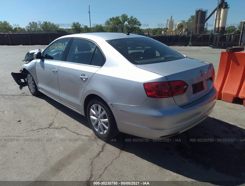 3VWDX7AJ3DM400132