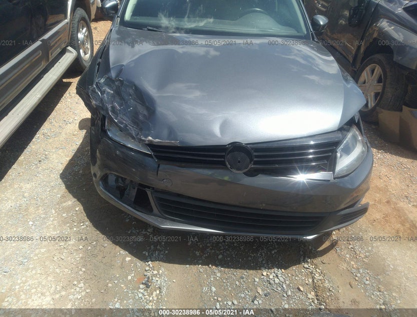 3VWDX7AJ0BM036006