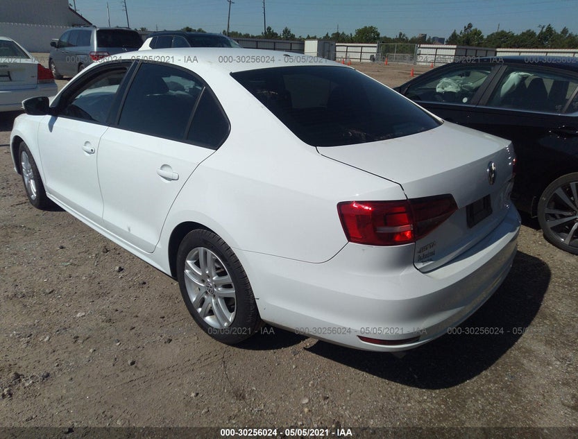 3VW2B7AJ8JM248138