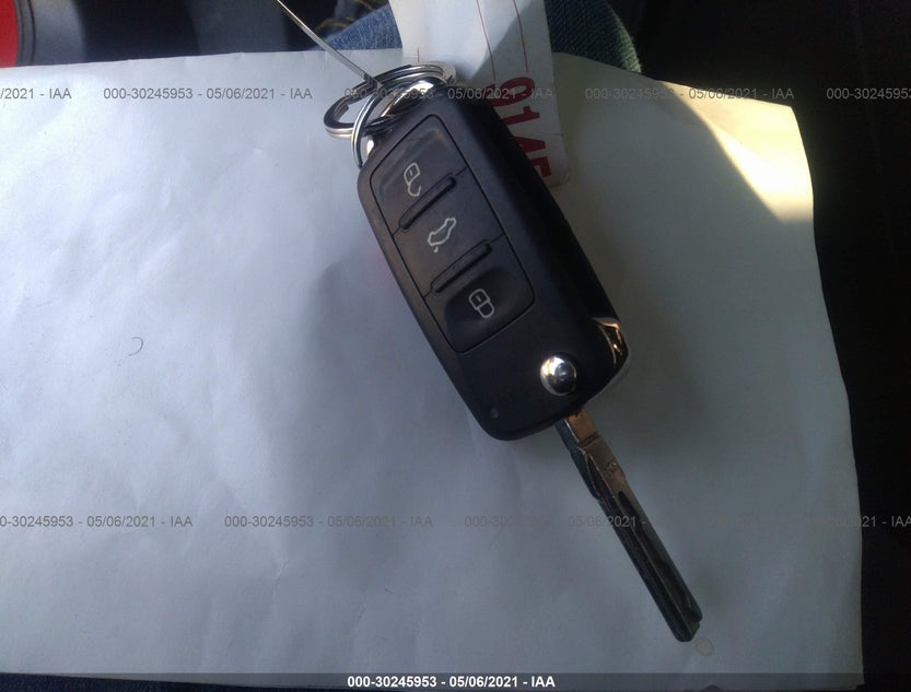 3VWDB7AJ1JM243324