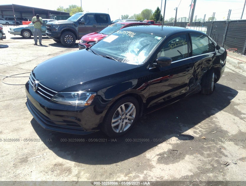 3VW2B7AJ4HM359943