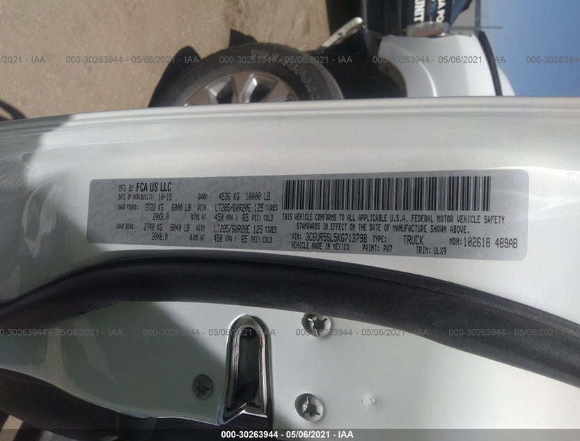 3C6UR5SL5KG713798
