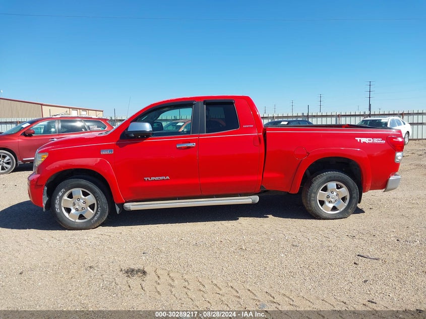 2007 Toyota Tundra Limited 5.7L V8 VIN: 5TFBV581X7X015885 Lot: 30289217