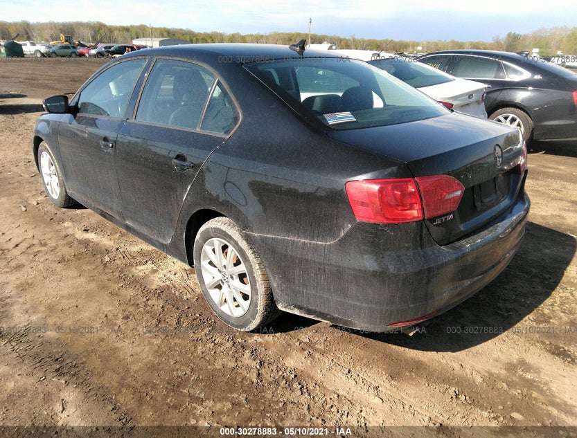 3VWDX7AJ5CM353748