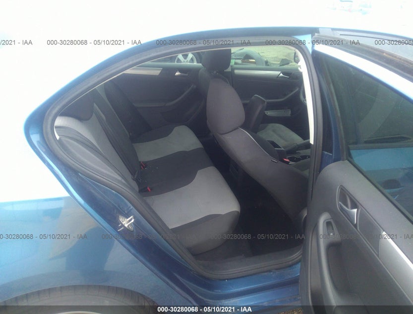 3VW2B7AJ0JM261921