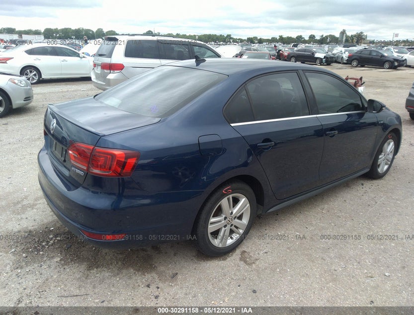 3VW637AJ9DM277893