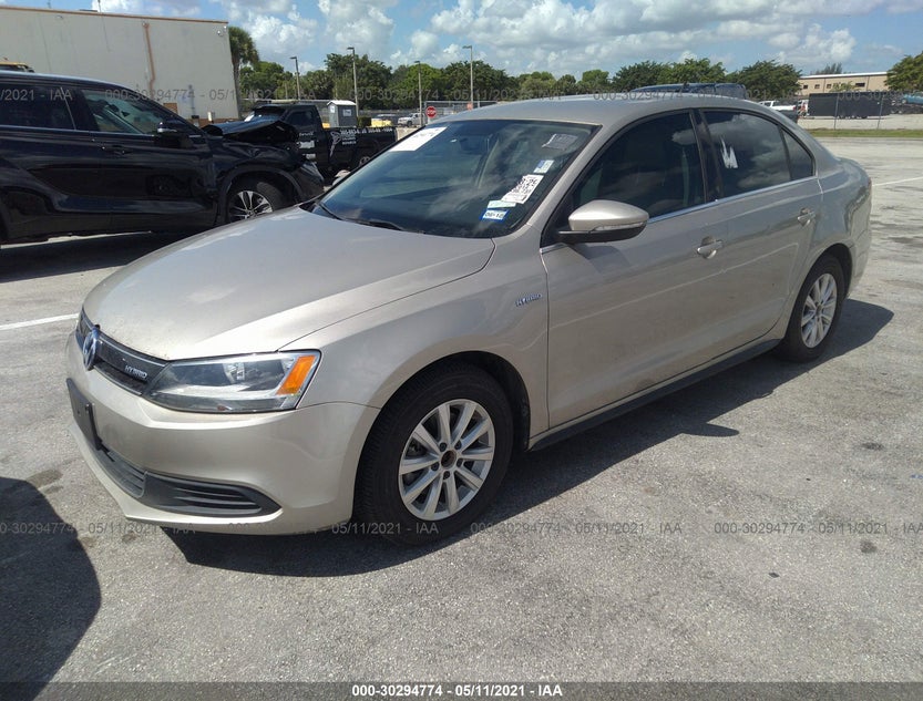 3VW637AJ9EM301708
