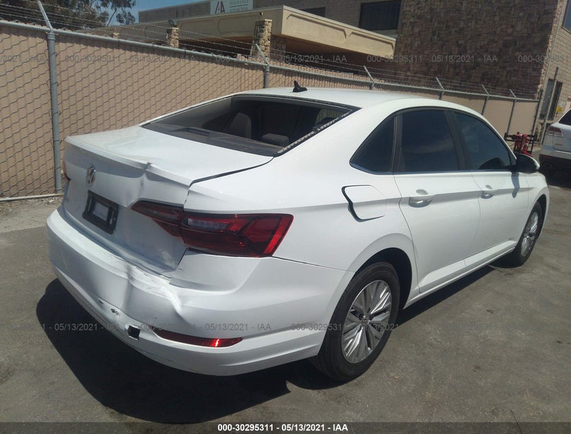 3VWCB7BU5LM009646