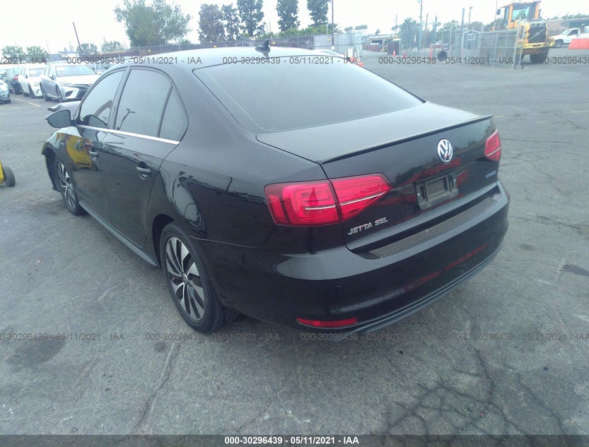 3VW637AJ9GM380168