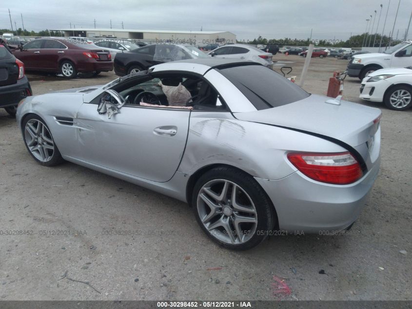 VIN WDDPK4HA2DF069343 2013 Mercedes-Benz SLK-Class,... no.3