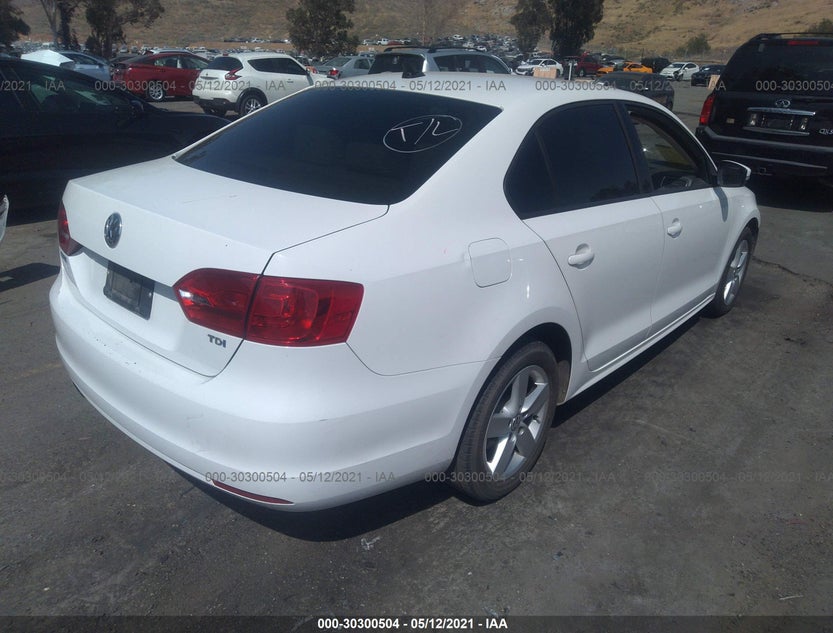 3VWLL7AJXBM067285