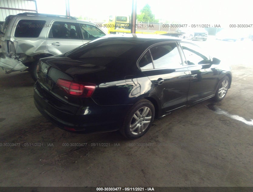 3VW2B7AJ8HM360917