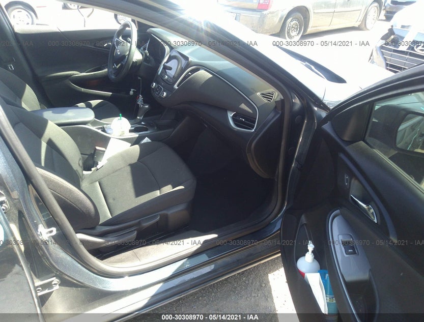 1G1ZB5ST5KF200757