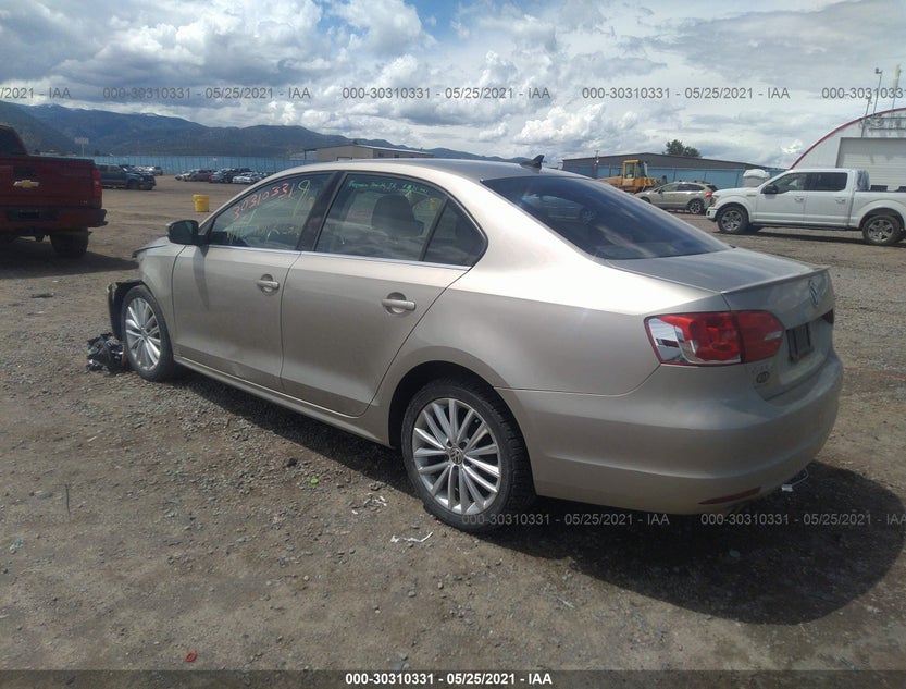 3VWLL7AJ8DM300874