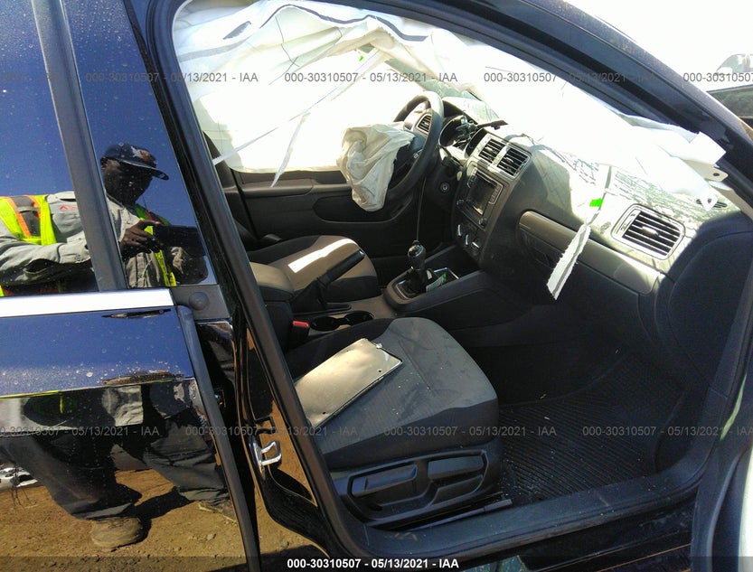 3VW167AJ5HM410592