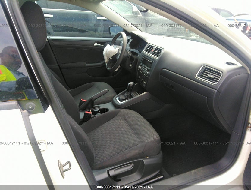 3VW2K7AJ7CM371805