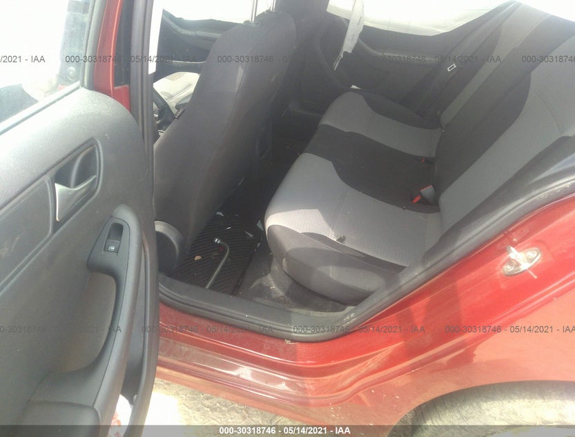 3VW2B7AJ5HM315207