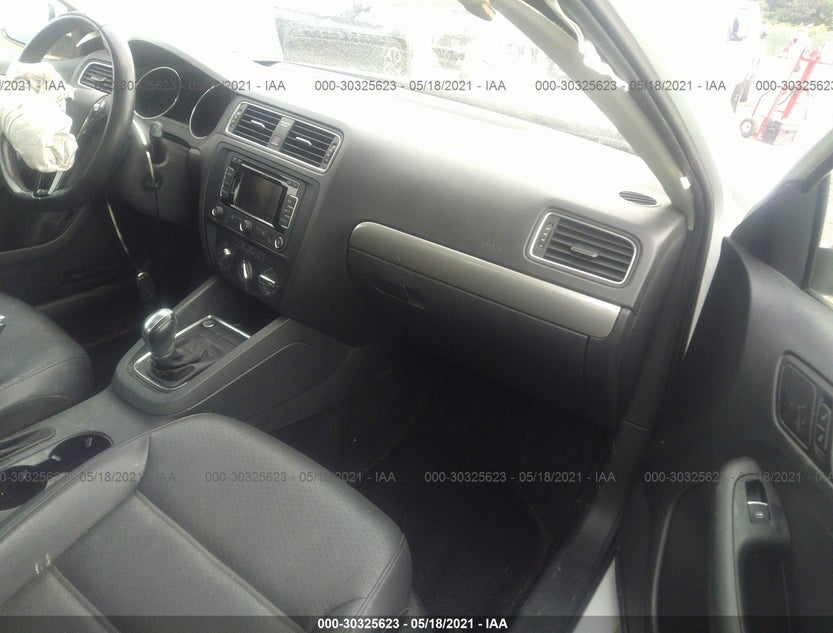 3VWD17AJ9FM286786