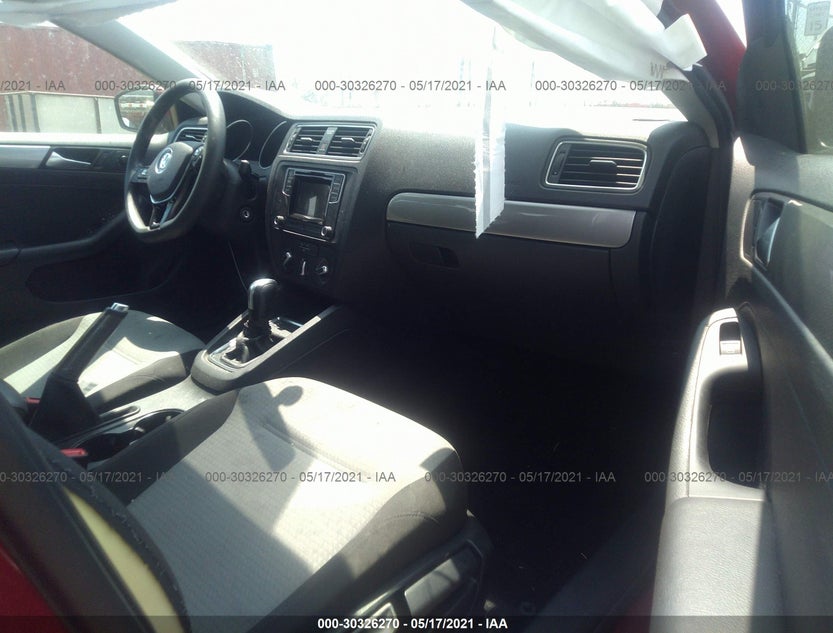 3VW2B7AJ7JM229094