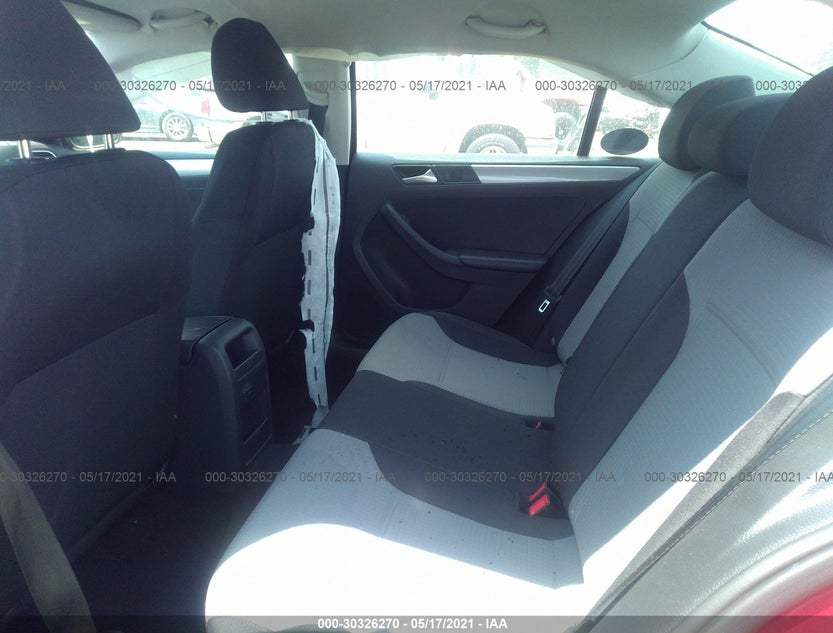 3VW2B7AJ7JM229094