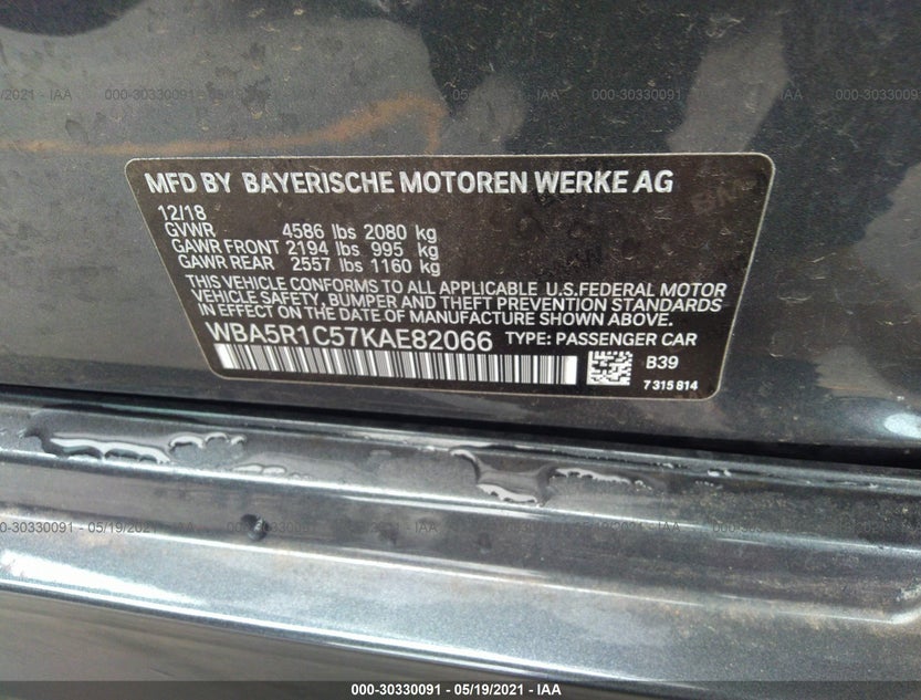 WBA5R1C57KAE82066
