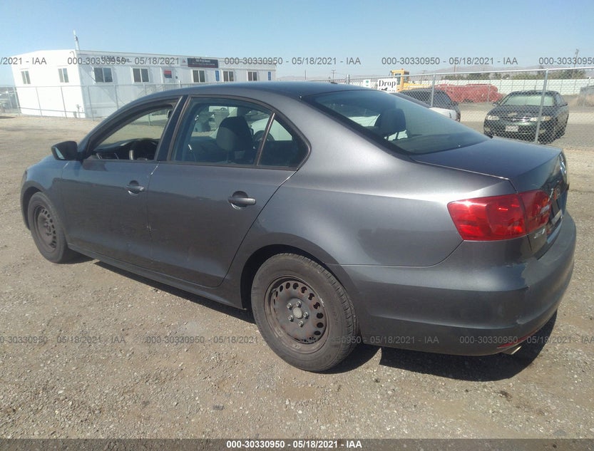 3VW2K7AJ0CM303913
