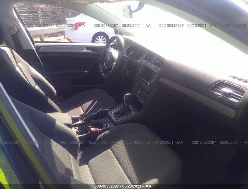 3VW217AU4HM068114