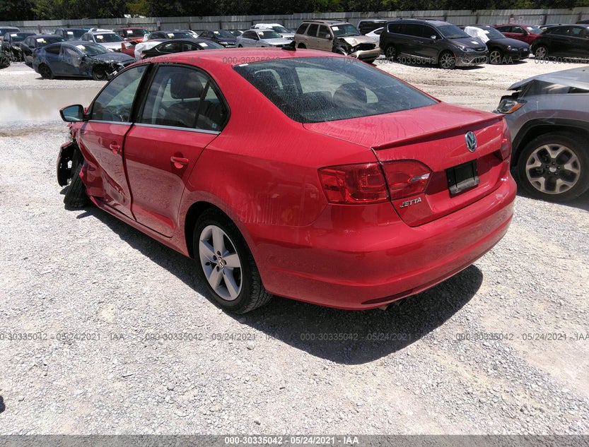3VWLL7AJ1DM200549