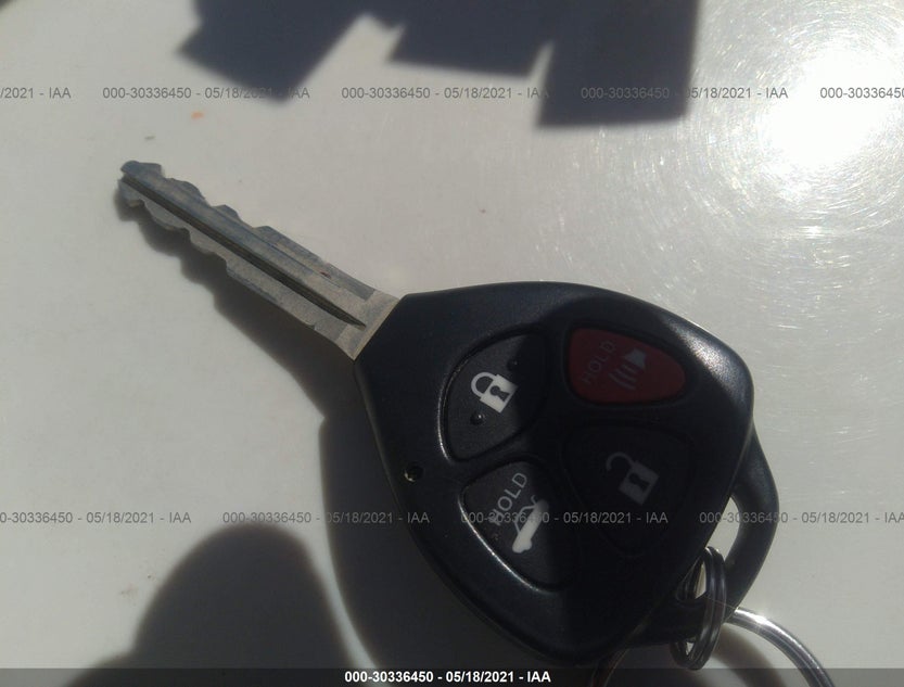 4T4BF3EK4BR185072