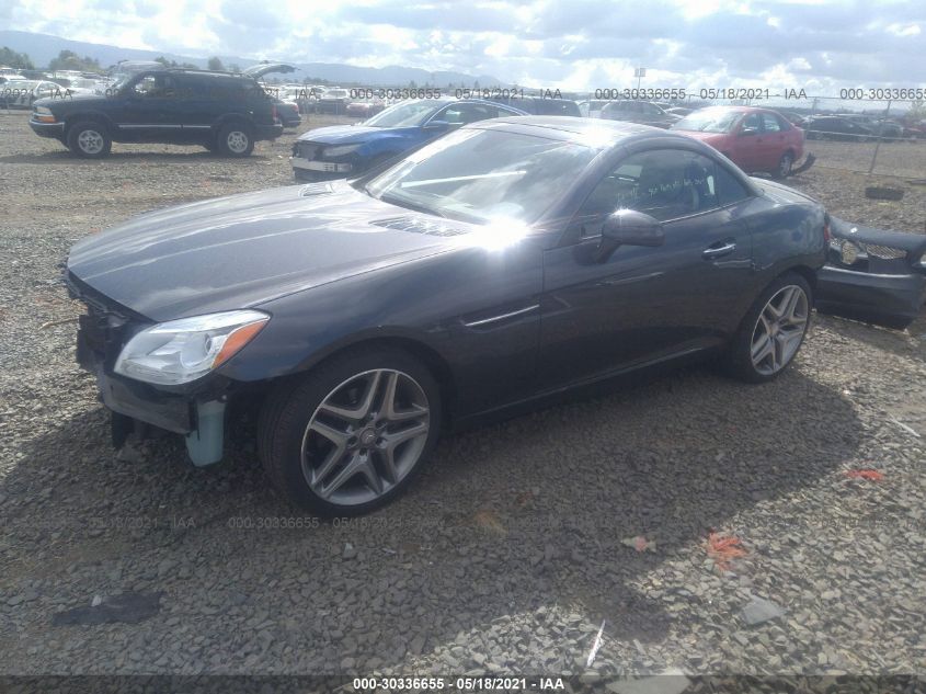 VIN WDDPK4HA8FF112389 2015 Mercedes-Benz SLK-Class,... no.2