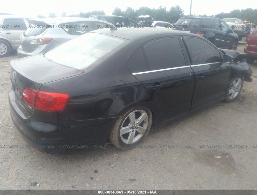 3VWLL7AJ4BM054001