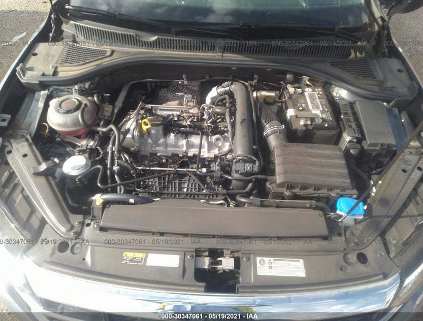3VWCB7BUXKM272729