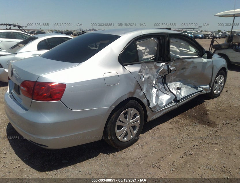 3VW2K7AJ7CM304363