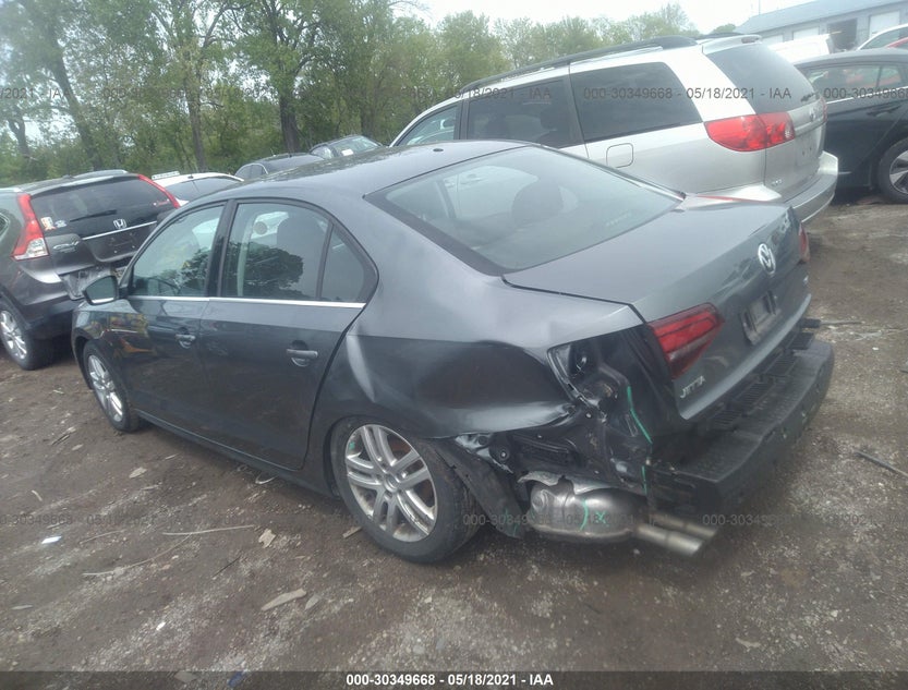 3VW2B7AJ2HM379141
