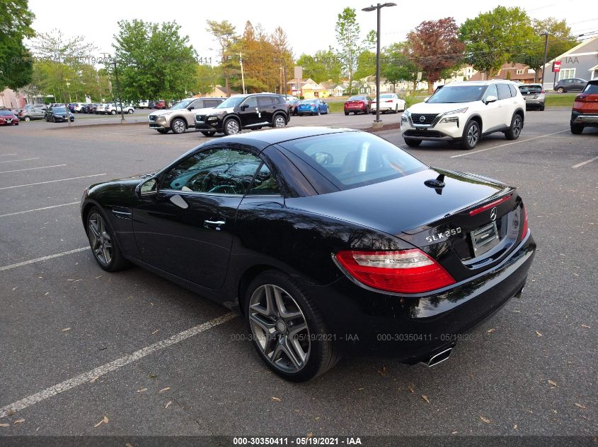 VIN WDDPK4HA4DF055234 2013 Mercedes-Benz SLK-Class,... no.3