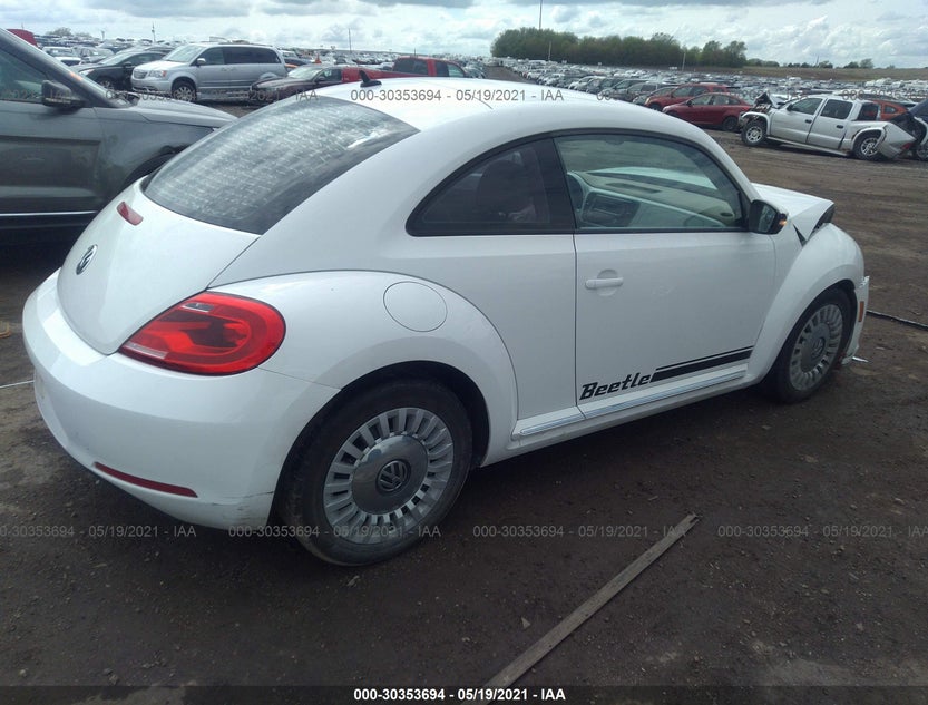 3VWJP7AT9DM687318