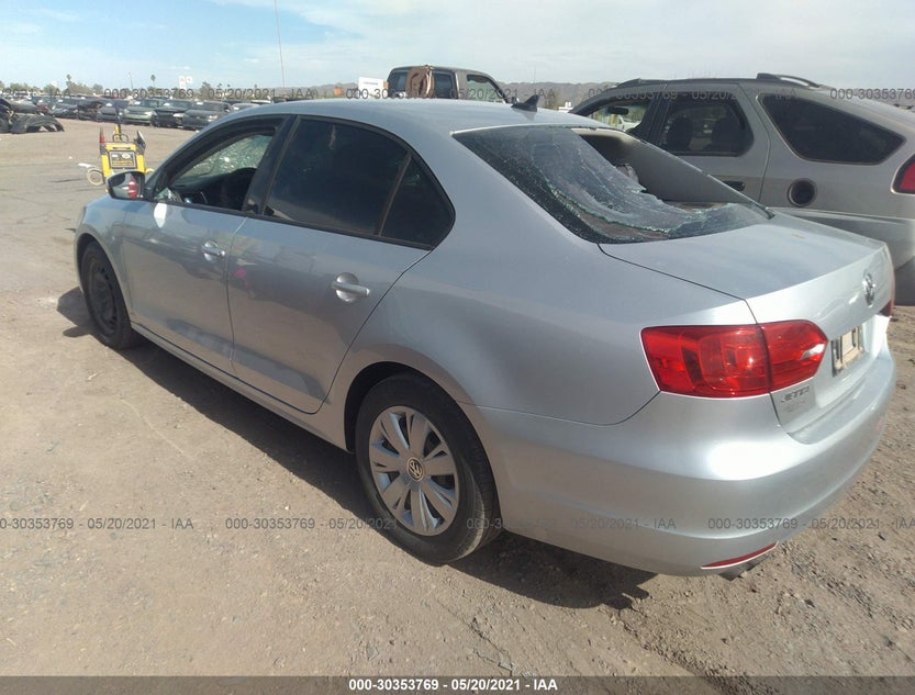 3VWD17AJ9EM279450