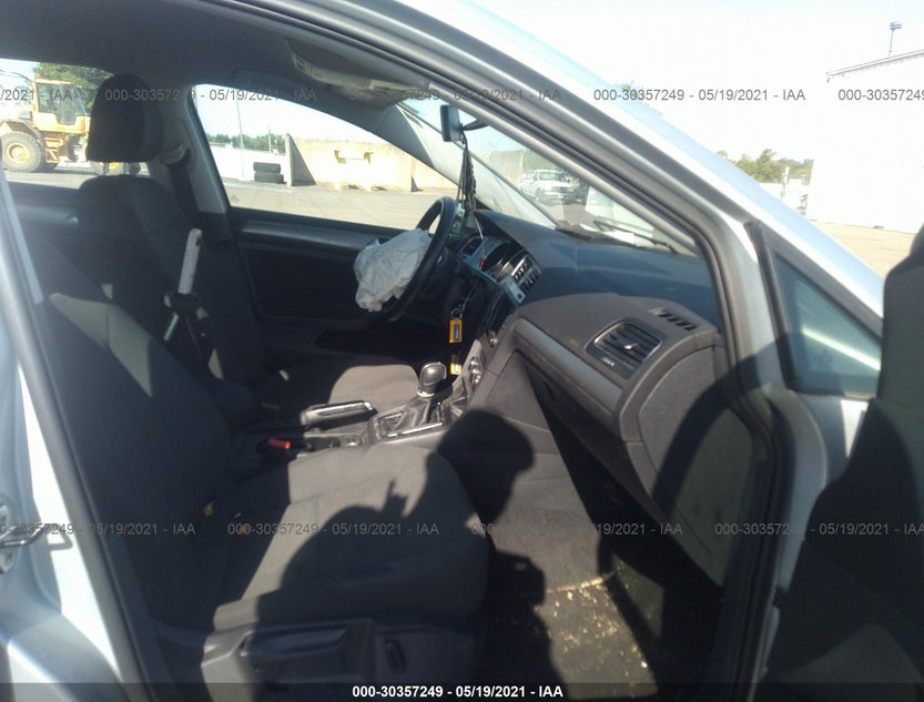 3VW017AU2HM508189