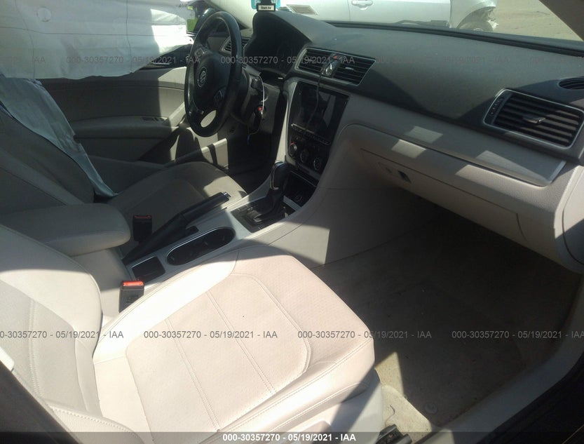 1VWBN7A38DC043899