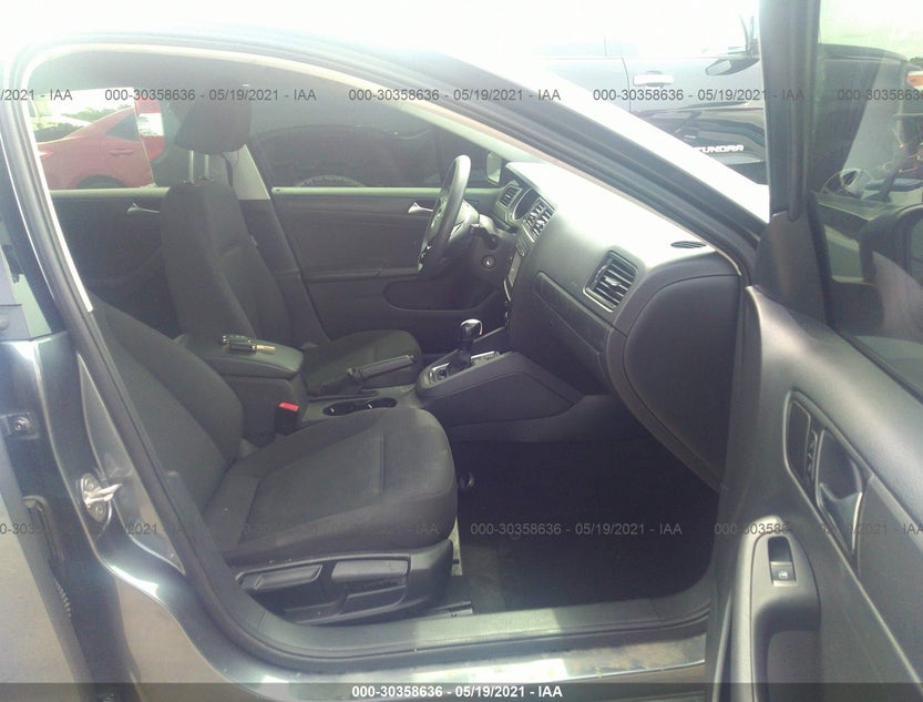 3VW2K7AJ9FM333349