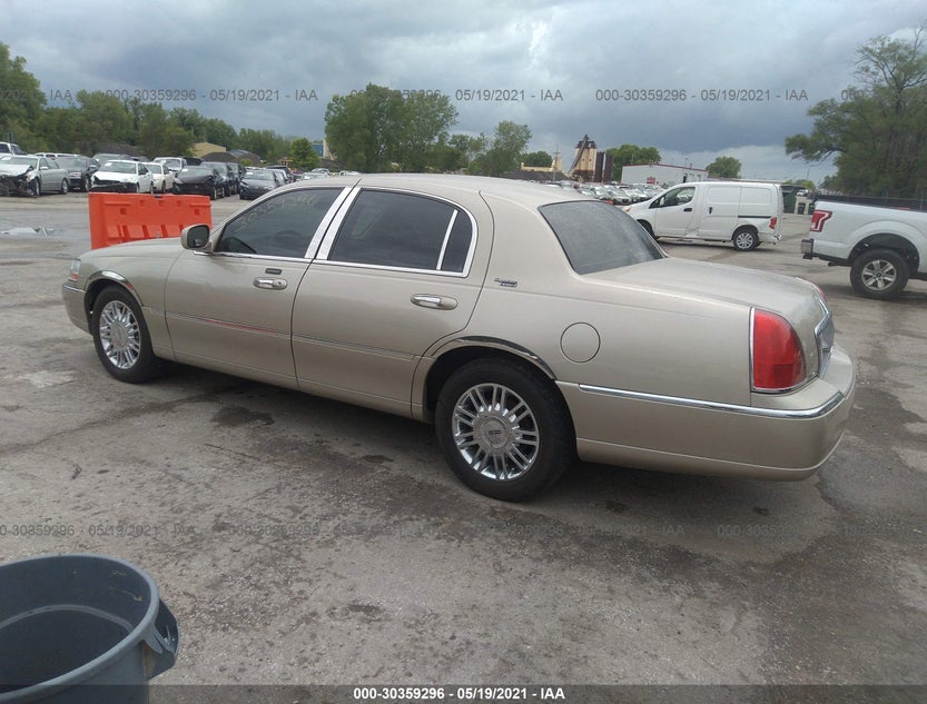 2LNBL8CV8AX751528