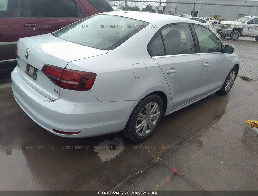 3VW2B7AJ4HM406095