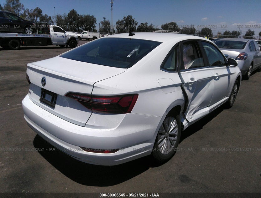 3VWC57BU1LM084772