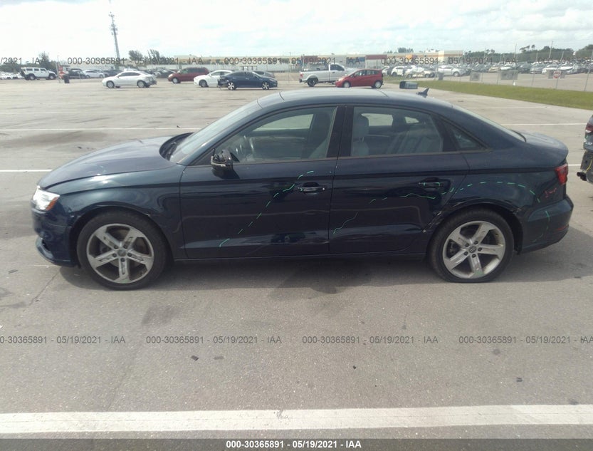 WAUAUGFF4J1030043