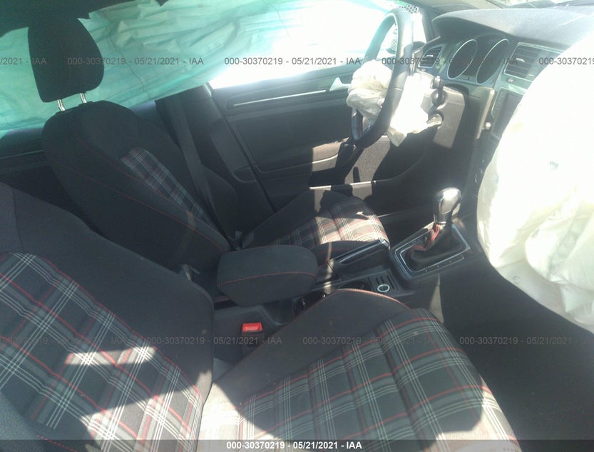 3VW4T7AU1HM064105