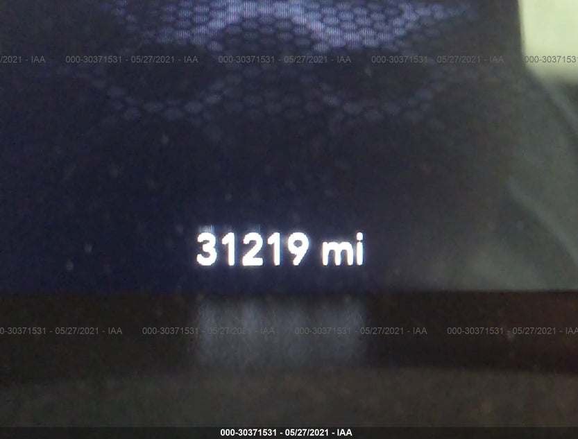 2C3CDXBG6KH615319
