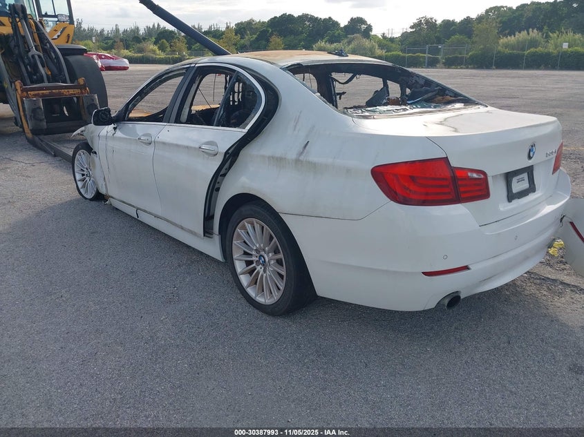 Vin: wbafr7c51bc802166, lot: 30832467, bmw 535i 20113